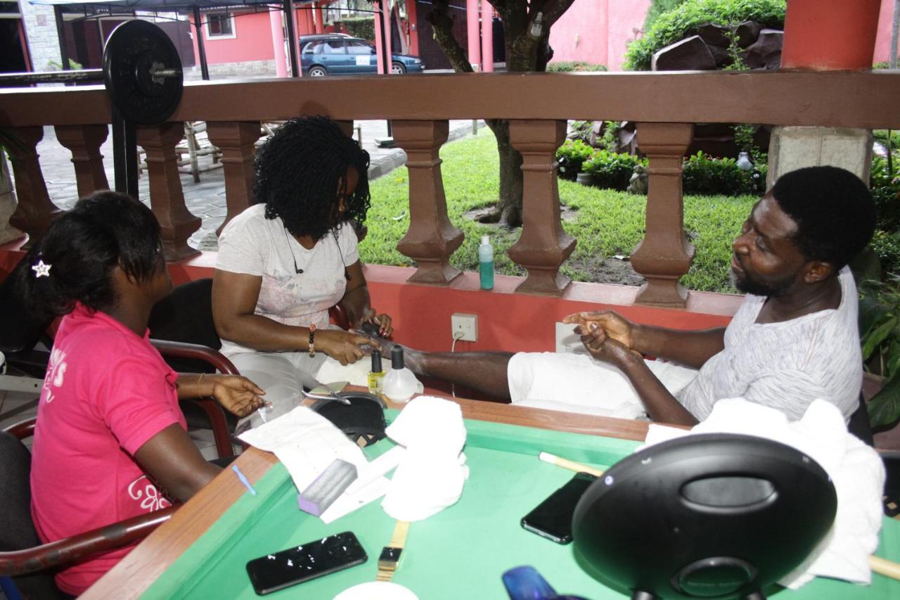 Negolodge Accra Bagian luar foto